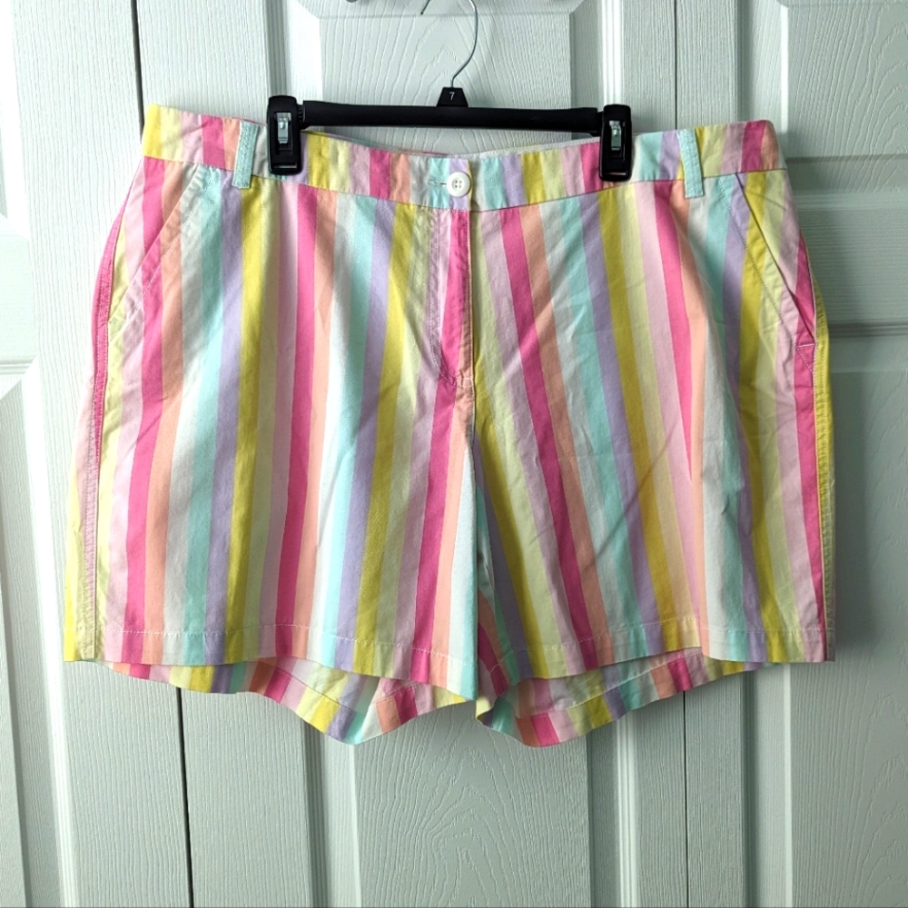 NWOT Crown and Ivy Caroline Shorts Size 20w
